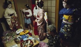 温泉艺妓在线观看,沉浸式体验日本传统风情